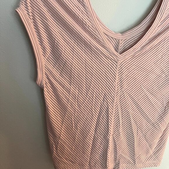 Lululemon off the shoulder short sleeve top pink and sheer size Med/Large Tie - Picture 4 of 9